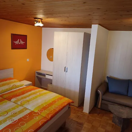 Pensión Gostilna Blegos Poljane nad Škofjo Loko
