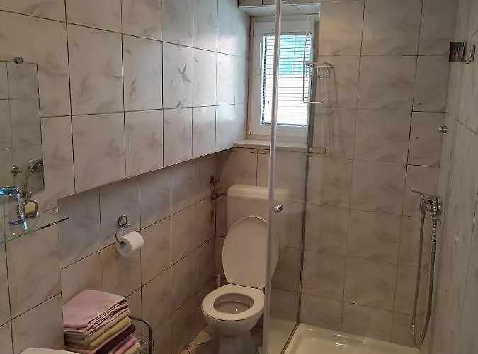 Hiša za goste Gostilna Blegos