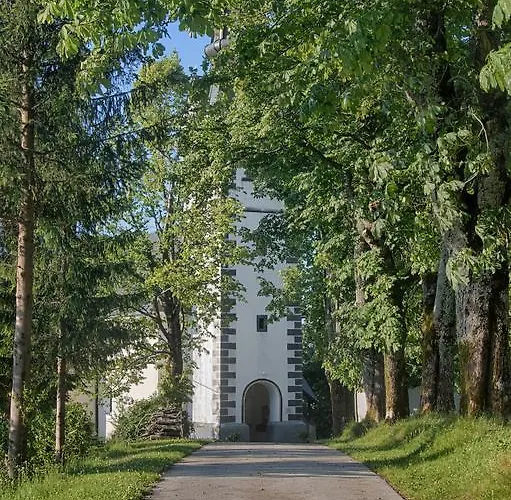 Hiša za goste Gostilna Blegos Poljane nad Skofjo Loko