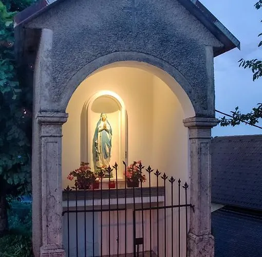 Hiša za goste Gostilna Blegos